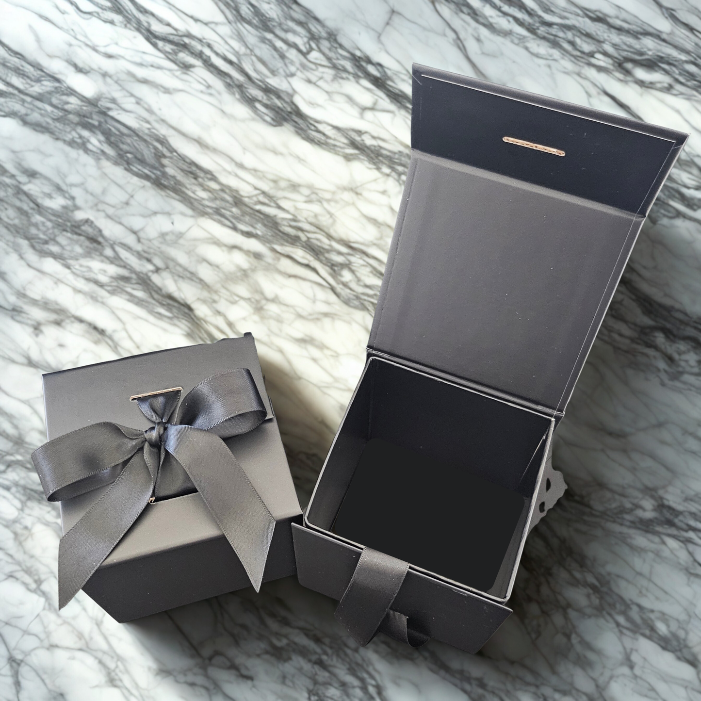 Elegant Gift Bow w Bow